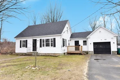 35 Proctor Ave