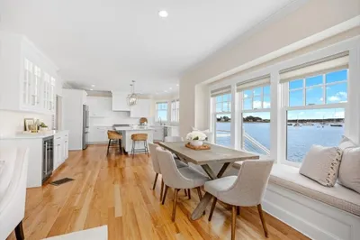 86 Lighthouse Rd 1