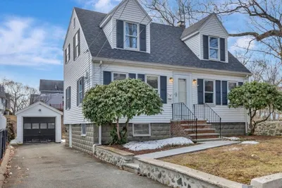 10 Allison Rd