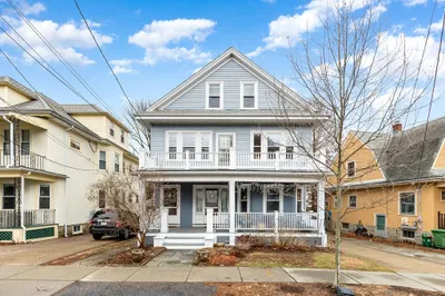 9 Appleton St #9
