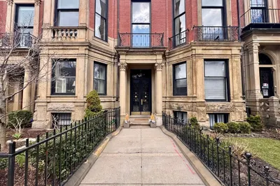 133 Commonwealth Ave #1