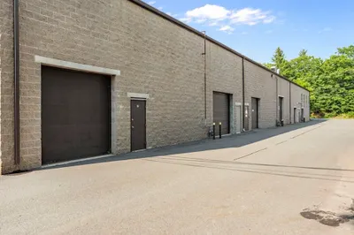 27 Westech Dr #28 1