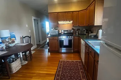 98 Putnam St #1 1