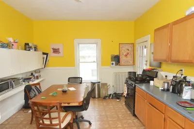 32 Linden St #2