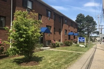 580 Bridge Street #12