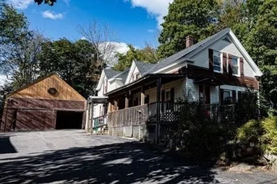 176 Center St 1