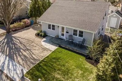 53 Montauk St