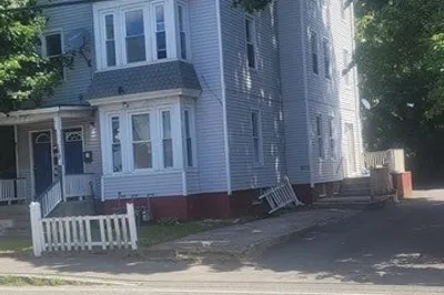 189 N Warren Ave #2