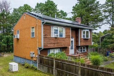 40 Leisure Ln 1