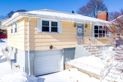 34 Robin Rd 1