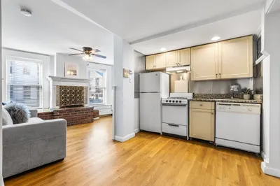 86 SAvin Hill Avenue #A