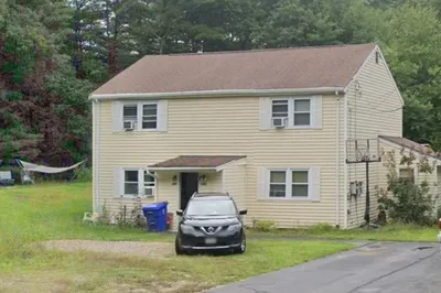 285 Richmond St 1