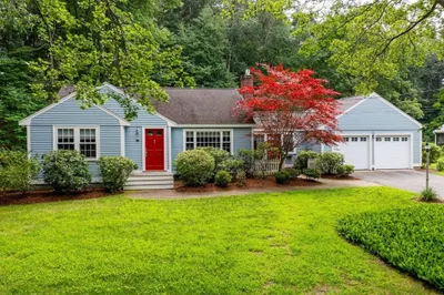 52 Edgewood Rd 1