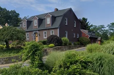 82 Lester Ln 1