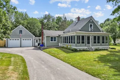 845 Middleboro Ave