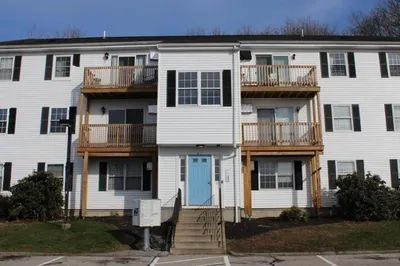 36c Gibbs St #29