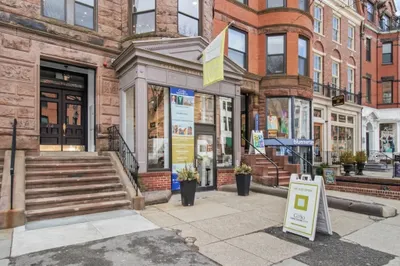 158 Newbury Street #1B 1