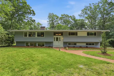 430 Heald Rd 1