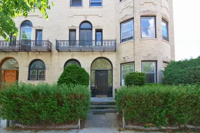 923 Beacon St #1 1
