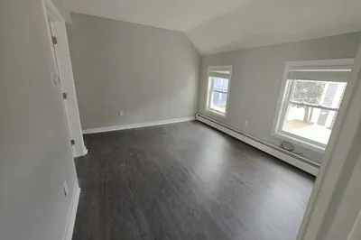 27 Vine St #11 1