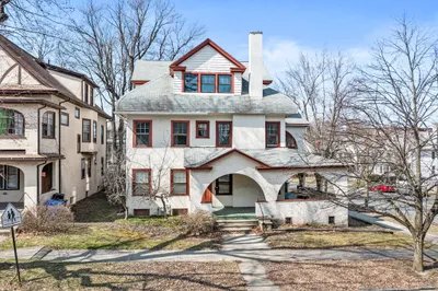 98 Forest Park Ave 1