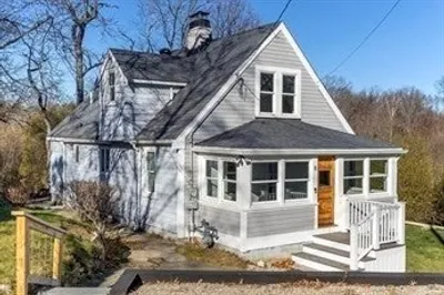 8 Winona Way