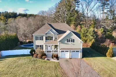 9 Brookfield Ln 1