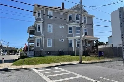 455 Dwelly St 1