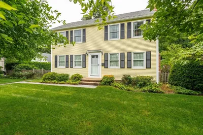 31 Glenwood Cir
