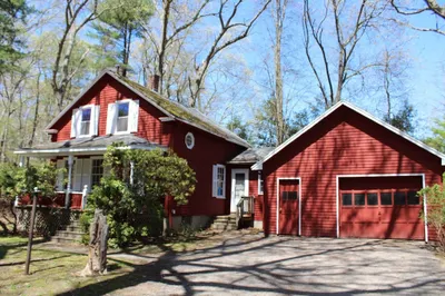 114 Milford St ( Rt 109) St