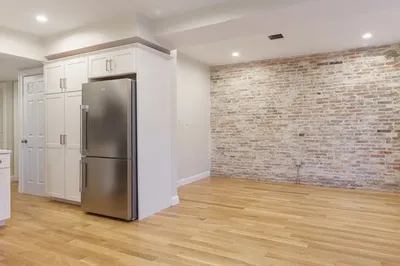 217 West 9th St #2