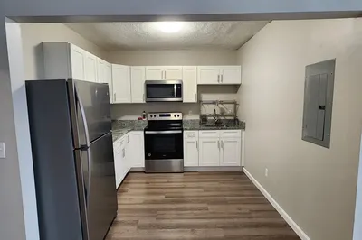 92.5 Maple St #4 1
