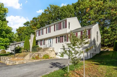 25 Corinth Drive 1