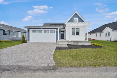 31 Sophia Dr 1