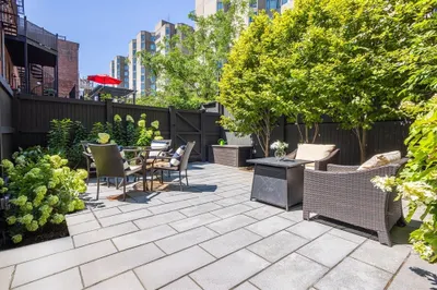 256 W Newton Street #1