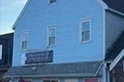 1794 Bridge St #13A 1