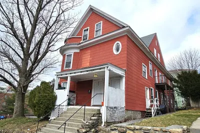 1 Dartmouth St #2