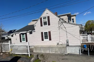 20 Montgomery St