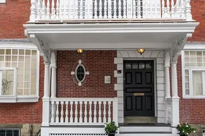 324-328 Essex St #3 1