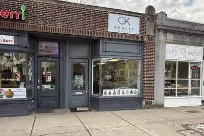 125 Mt Auburn St 1