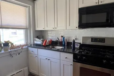 21 Leonard Rd #2