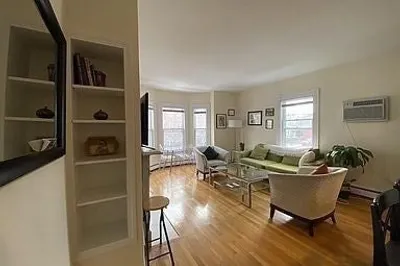 17 Centre St #2F