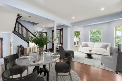 38 Pinckney St 1