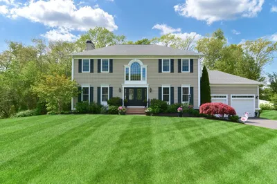 84 Rodney Lecours Dr 1