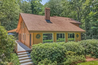 105 Flanagan Hill Road 1
