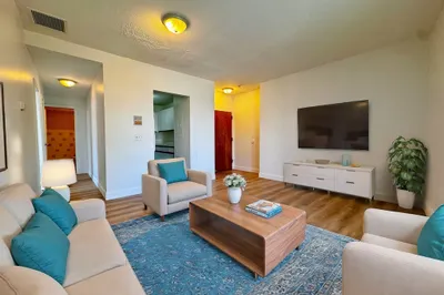 6 S Washington Street #204