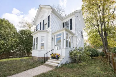8 Concord Street