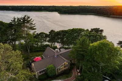 108 Bay Rd 1