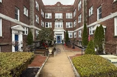 15 Ives St #25