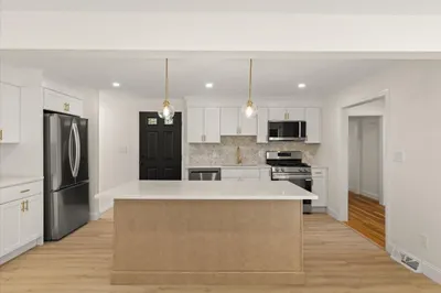 347 Poskus St 1